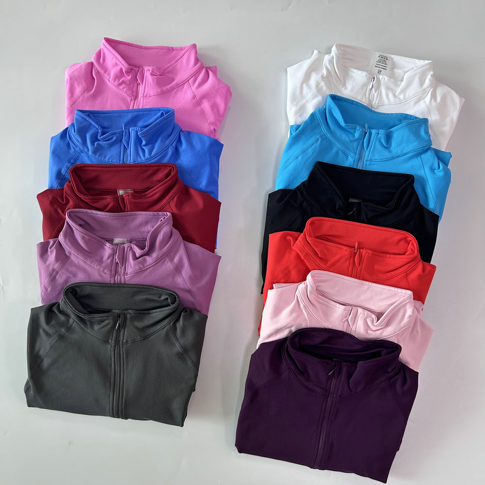 No Logo Yoga Jacket With Half  - Wallpaper review and price